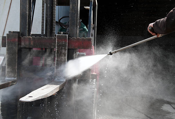 Best Concrete Surface Cleaning in Laurinburg, NC
